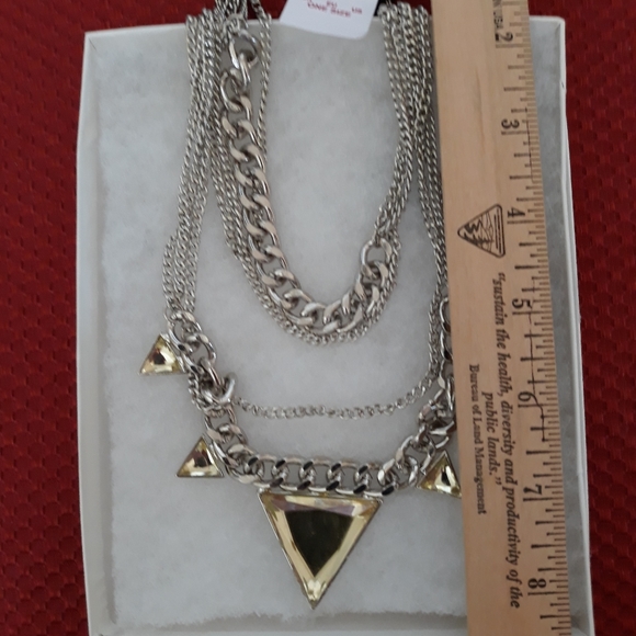 NEW Pale Yellow Necklace w/ Shiny Silver Chains - Picture 5 of 5